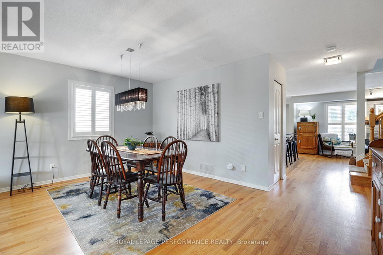 28809857/824-covehead-crescent/riverside-southgloucester-glen/ottawa/ontario/K1V1M3_6