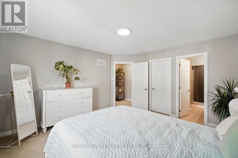 28557149/129-sunshine-crescent/notting-hillsummerside/ottawa/ontario/K4A0V3_13