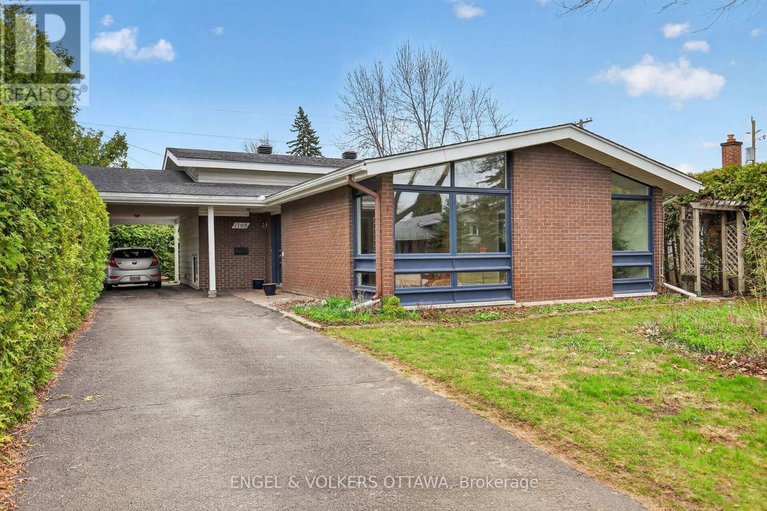 29678412/1795-devlin-crescent/playfair-park/ottawa/ontario/K1H5T5_1