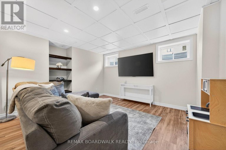 29620530/38-thunderbolt-street/emerald-meadowstrailwest/ottawa/ontario/K2V0L9_33