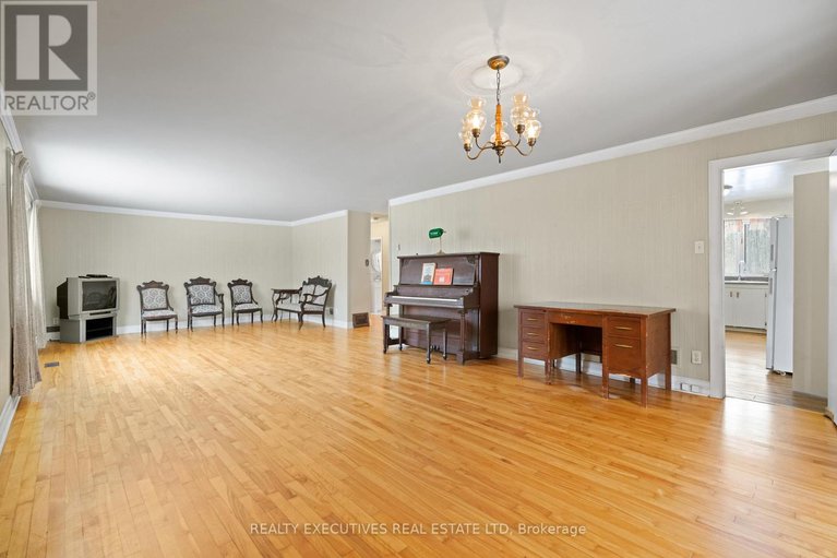 29240395/7725-lawrence-street/vernon/ottawa/ontario/K0A3J0_14