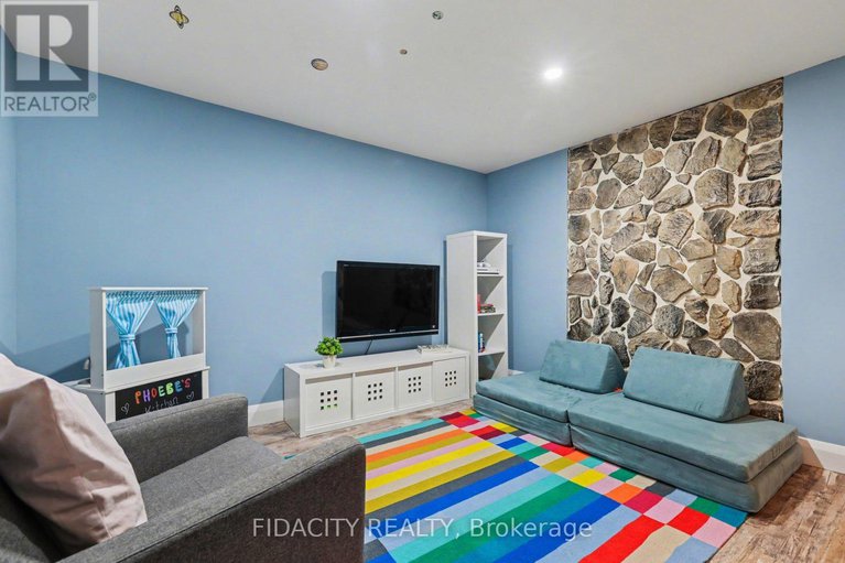 29399731/53-morton-drive/glencairnhazeldean/ottawa/ontario/K2L1W9_22