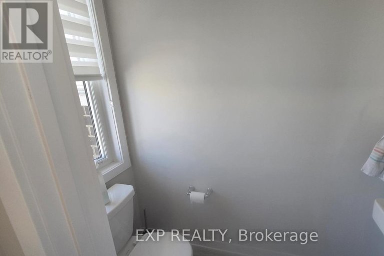 29635211/16-tenuto-lane/mer-bleuebradley-estatesanderson-park/ottawa/ontario/K1W0S4_16
