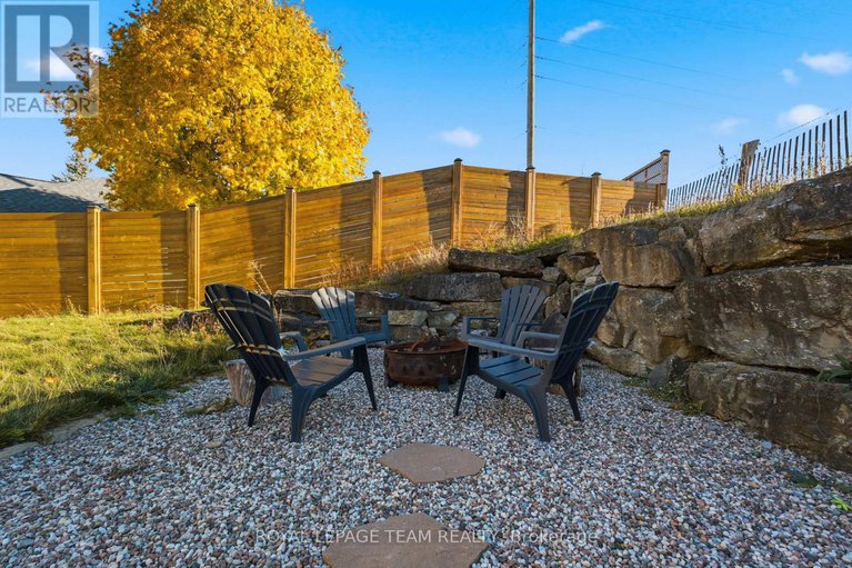 29081356/116-mclachlin-street-s/arnprior/arnprior/ontario/K7S3Y5_46