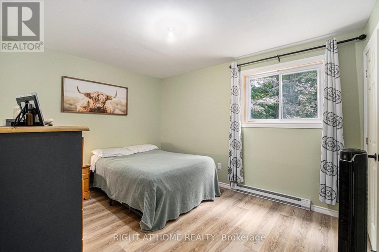 28786512/15-willis-james-lane/mcnabbraeside-twps/mcnabbraeside/ontario/K7S2A5_15