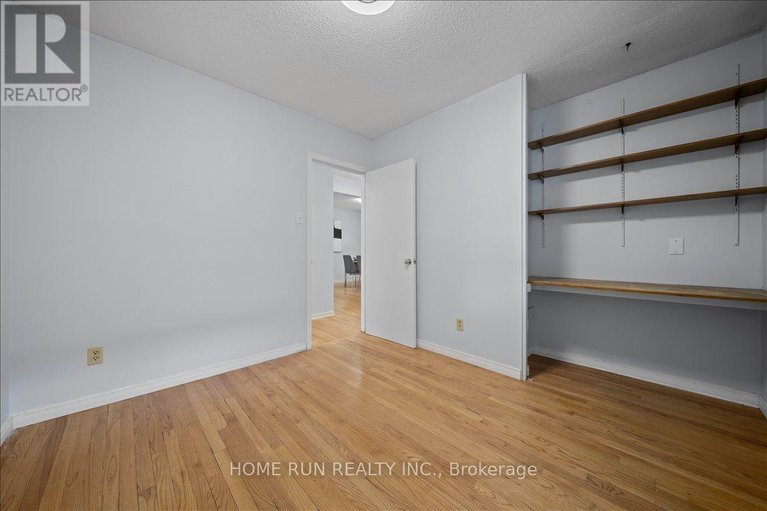 29444216/685-farmington-avenue/riverside-park-south/ottawa/ontario/K1V7H4_15