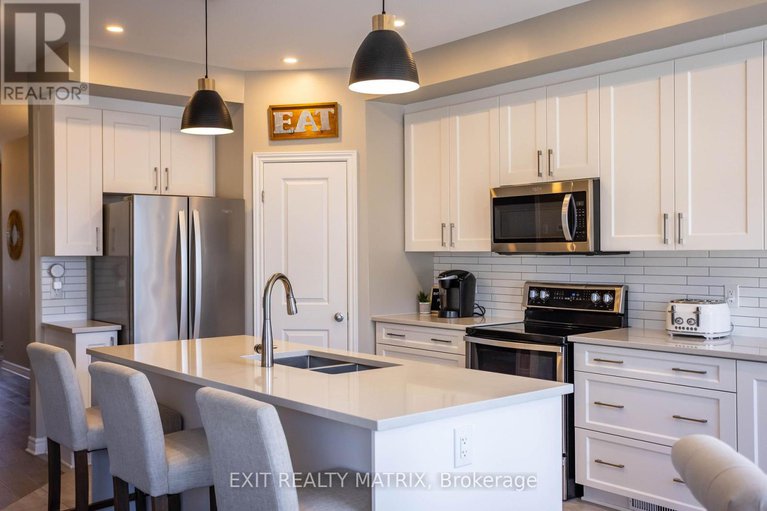 29373646/573-strasbourg-street/embrun/russell/ontario/K0A1W0_10