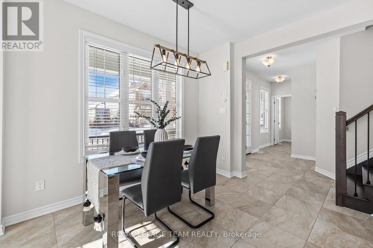 29366438/1001-shimmerton-circle/emerald-meadowstrailwest/ottawa/ontario/K2M0L4_14