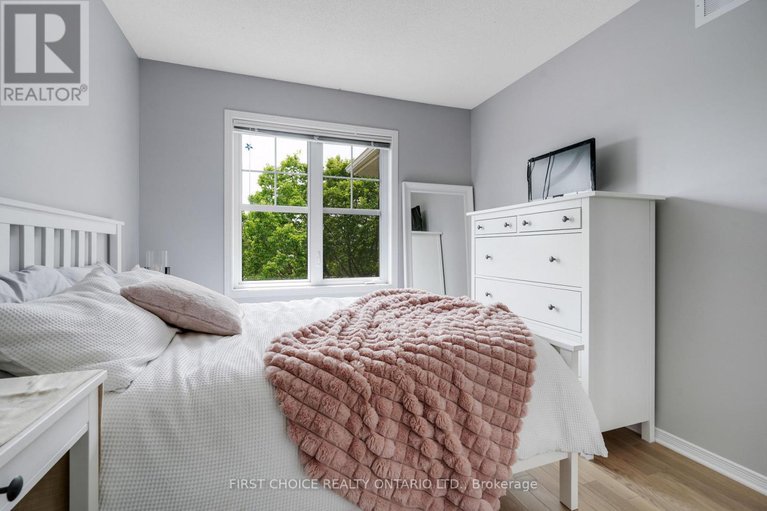 28420949/196-trail-side-circle/springridgeeast-village/ottawa/ontario/K4A5B4_23