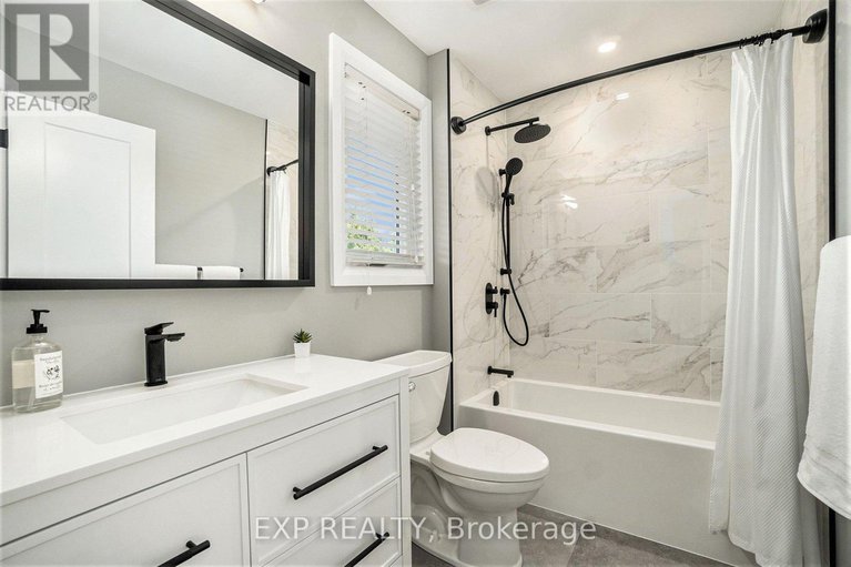 28647079/680-mathieu-way/fallingbrookpineridge/ottawa/ontario/K4A2R4_21