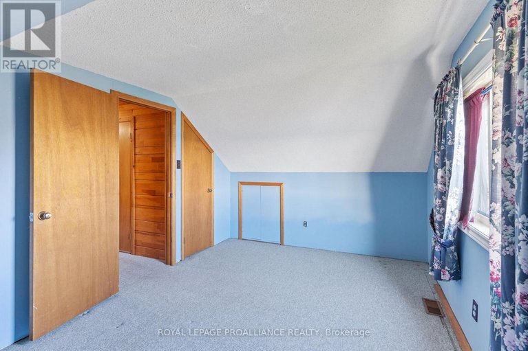 29047761/1185-county-road-2-road-e/augusta-twp/augusta/ontario/K6V5T1_26