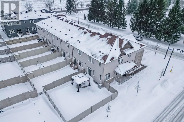 29227590/540-edenderry-way/half-moon-bay/ottawa/ontario/K2J6Y6_32