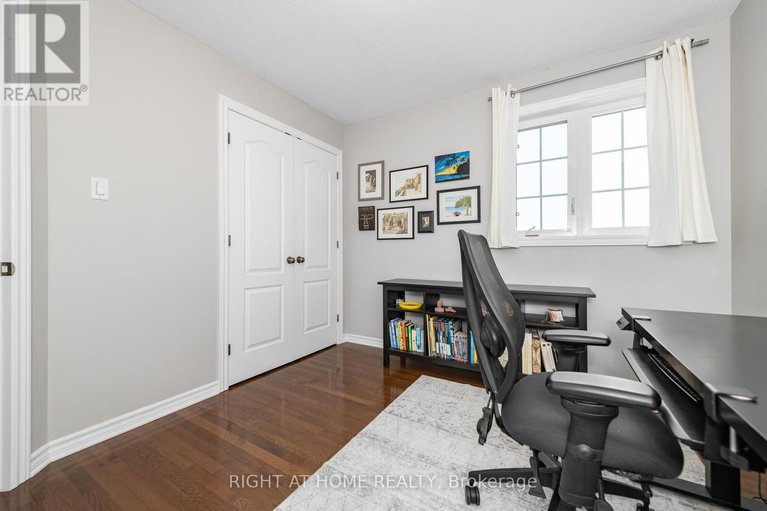 29369214/48-station-trail/village-of-russell/russell/ontario/K4R0A3_36