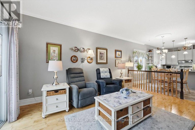 29228635/1030-valin-street/fallingbrookgardenway-south/ottawa/ontario/K4A4X7_21