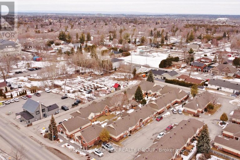 29541086/3-daphne-crescent/stittsville-south/ottawa/ontario/K2S1Y1_49