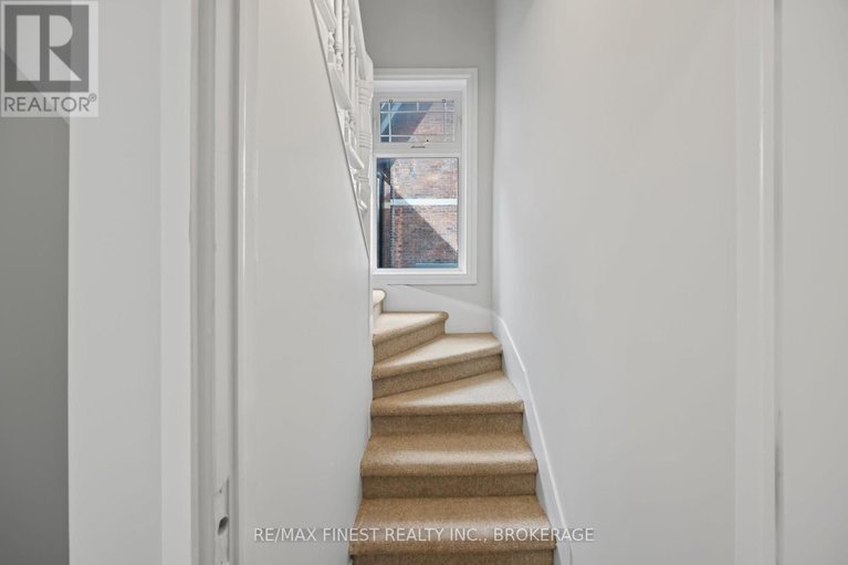 29319562/10-victoria-avenue/brockville/brockville/ontario/K6V2B1_24