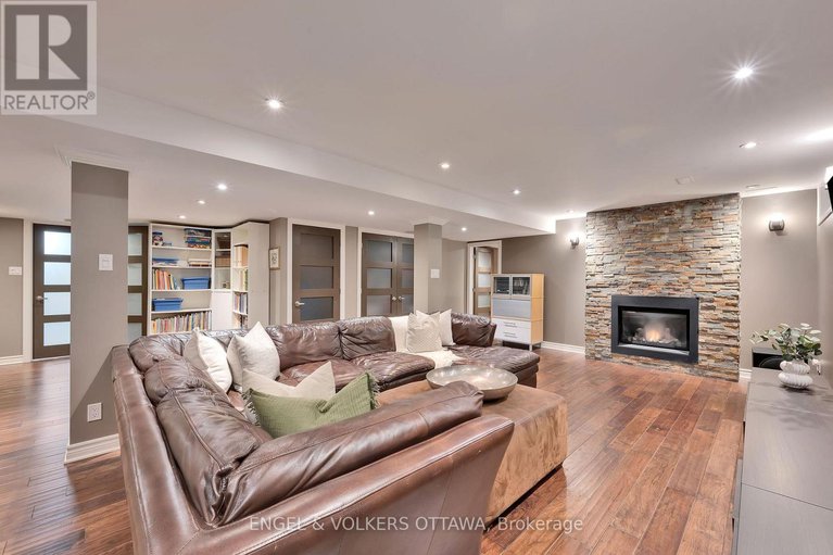28759650/5-wynridge-place/emerald-meadowstrailwest/ottawa/ontario/K2M2S9_34