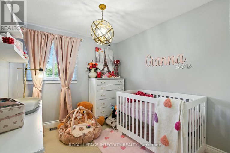 28545916/1760-lafrance-drive/queenswood-heights-south/ottawa/ontario/K1E2H2_19