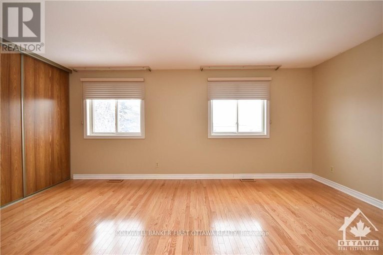 28600094/1883-des-prairies-avenue/queenswood-heights-south/ottawa/ontario/K1E2R5_22