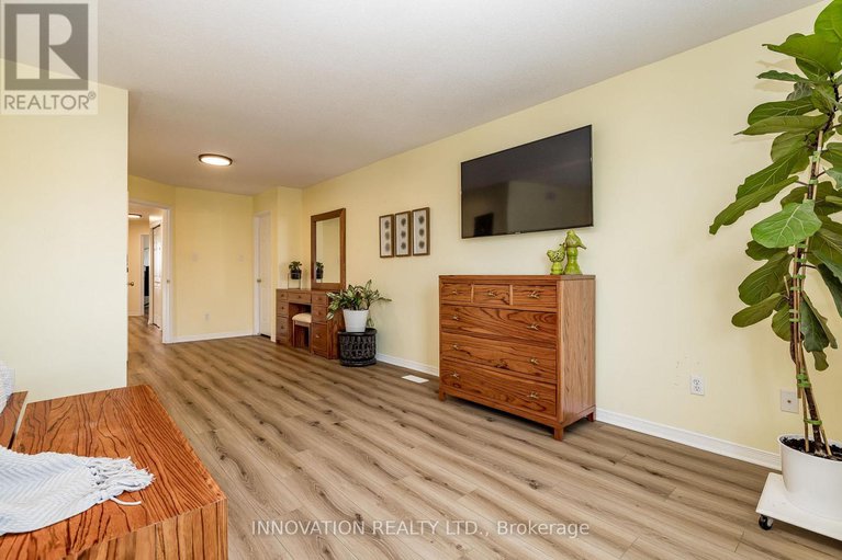28741506/324-rustic-hills-crescent/springridgeeast-village/ottawa/ontario/K4A5A8_26