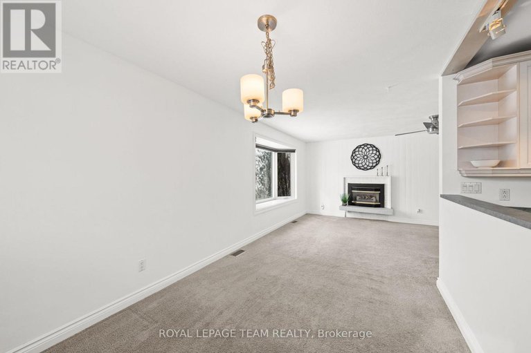 29302413/3-domus-crescent/lynwood-village/ottawa/ontario/K2H6A3_14