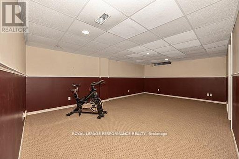 29657437/2023-rolling-brook-drive/orleans-village/ottawa/ontario/K1W1C9_31