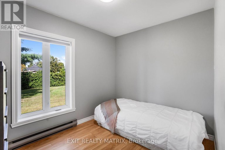 28853984/2896-front-road/east-hawkesbury-twp/east-hawkesbury/ontario/K6A2R2_13