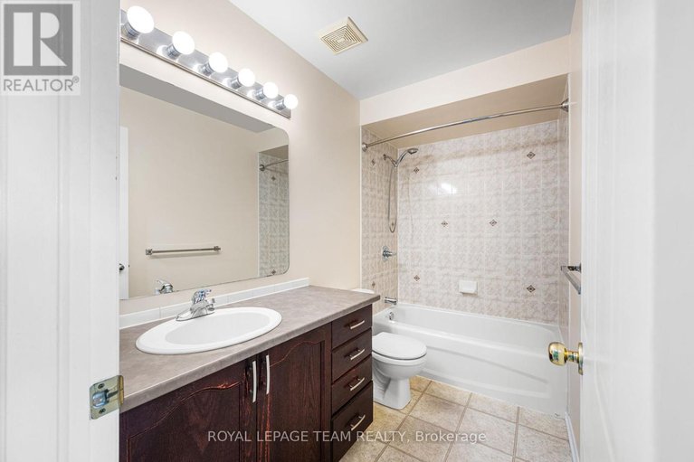 28624237/544-renaissance-drive/avalon-east/ottawa/ontario/K4A4E8_22
