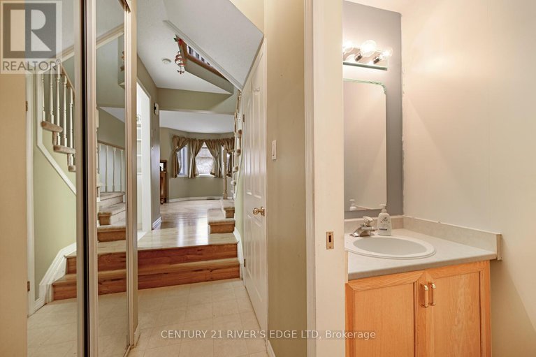 29144869/6-sunnybrooke-drive/emerald-meadowstrailwest/ottawa/ontario/K2M2P3_5