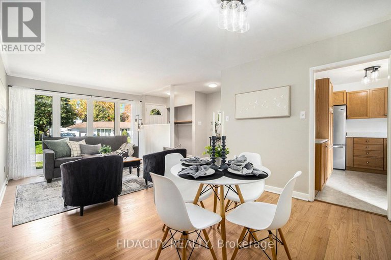 29050100/42-stinson-avenue/lynwood-village/ottawa/ontario/K2H6N4_8