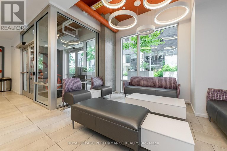 29665093/1118-105-champagne-avenue-s/west-centre-town/ottawa/ontario/K1S5E5_4