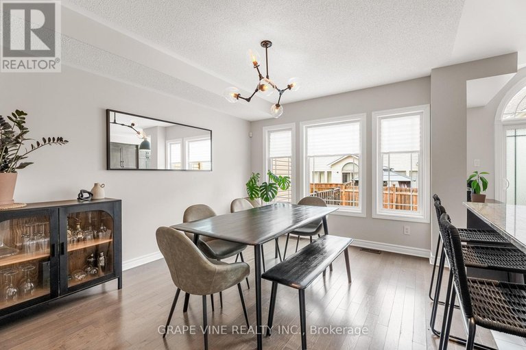 28315912/568-voie-du-pin-rouge-way/mer-bleuebradley-estatesanderson-park/ottawa/ontario/K1W0C4_16