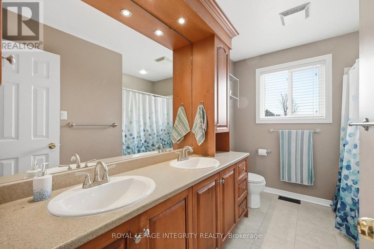 29646948/675-potvin-avenue/town-of-rockland/clarence-rockland/ontario/K4K1H2_34