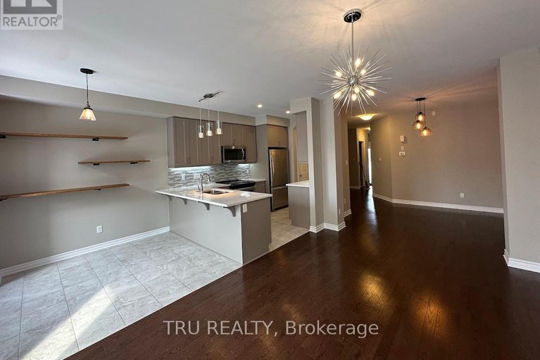 29338433/130-eric-maloney-way/blossom-parkkemp-parkfindlay-creek/ottawa/ontario/K1T0R1_14