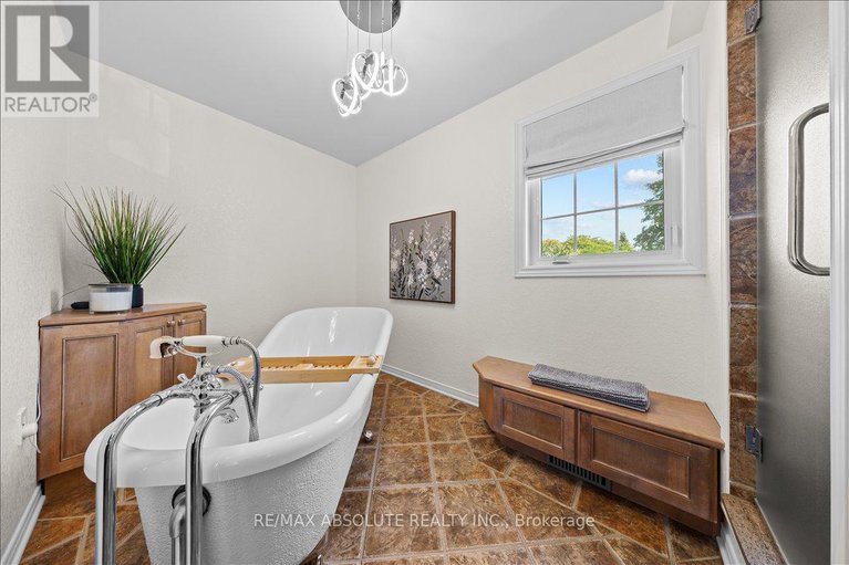 28881078/3-buttonwood-trail/stittsville-central/ottawa/ontario/K2S1C9_27