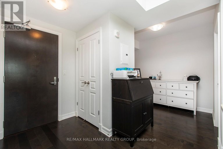 29527057/807-238-besserer-street/sandy-hill/ottawa/ontario/K1N6B1_15