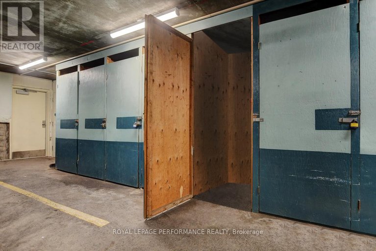 29048192/3-2-columbus-avenue/overbrook/ottawa/ontario/K1K1R3_32