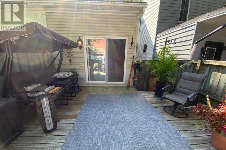 27992529/245-york-street/lower-town/ottawa/ontario/K1N5T9_28