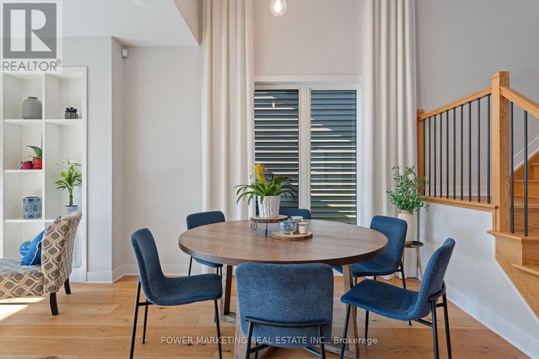 29092305/537-compass-street/mer-bleuebradley-estatesanderson-park/ottawa/ontario/K1W0J1_11