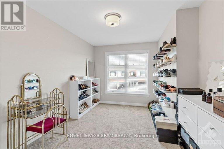 29038271/165-angelonia-crescent-e/blossom-parkkemp-parkfindlay-creek/ottawa/ontario/K1T0Y5_14