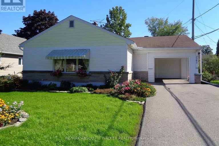 29110851/2243-hillary-avenue/alta-vista/ottawa/ontario/K1H7H7_34