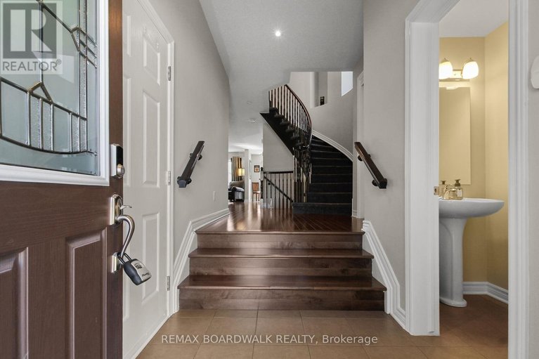 29665086/249-garrity-crescent/strandherd/ottawa/ontario/K2J3T6_3