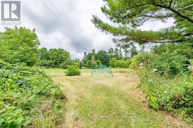 28764656/191-dalkeith-street/pakenham/mississippi-mills/ontario/K0A2X0_34