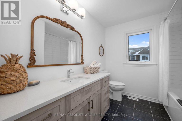 29167478/154-kerala-place/blossom-parkkemp-parkfindlay-creek/ottawa/ontario/K1T0Z3_34