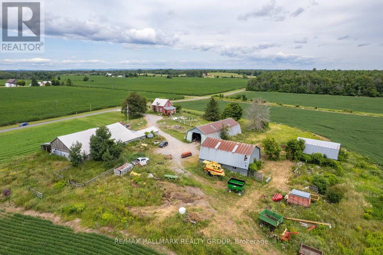 28683667/21580-seven-hills-road/north-glengarry-lochiel-twp/north-glengarry/ontario/K0B1R0_10