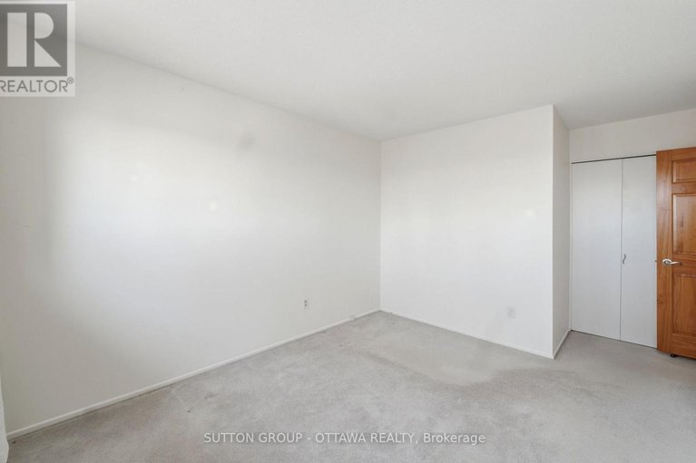 29633973/110-pigeon-terrace/hunt-clubwestern-community/ottawa/ontario/K1V9H7_31