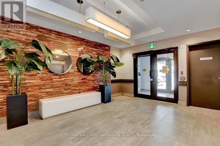 29676805/114-120-prestige-circle/chatelaine-village/ottawa/ontario/K4A1B4_4