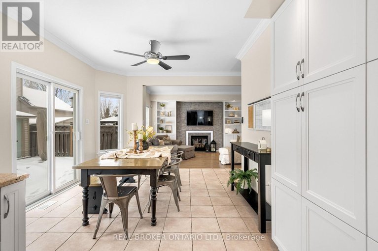 29518194/41-golders-green-lane/longfields/ottawa/ontario/K2J5G2_18