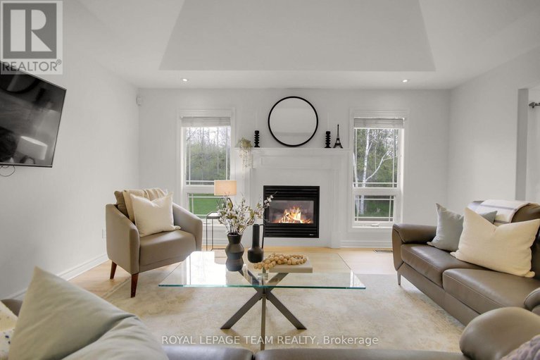 28297086/5719-stuewe-drive/manotick-east-to-manotick-station/ottawa/ontario/K4M1L2_14