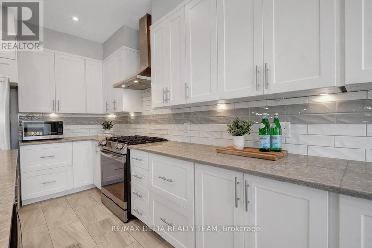 28971561/1969-schroeder-crescent/springridgeeast-village/ottawa/ontario/K4A4P7_16